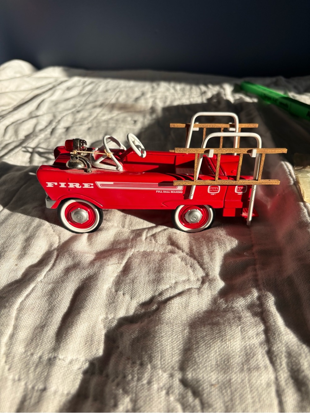 Hallmark Kiddie Car Classics 1962 Murray Super Deluxe Fire Truck